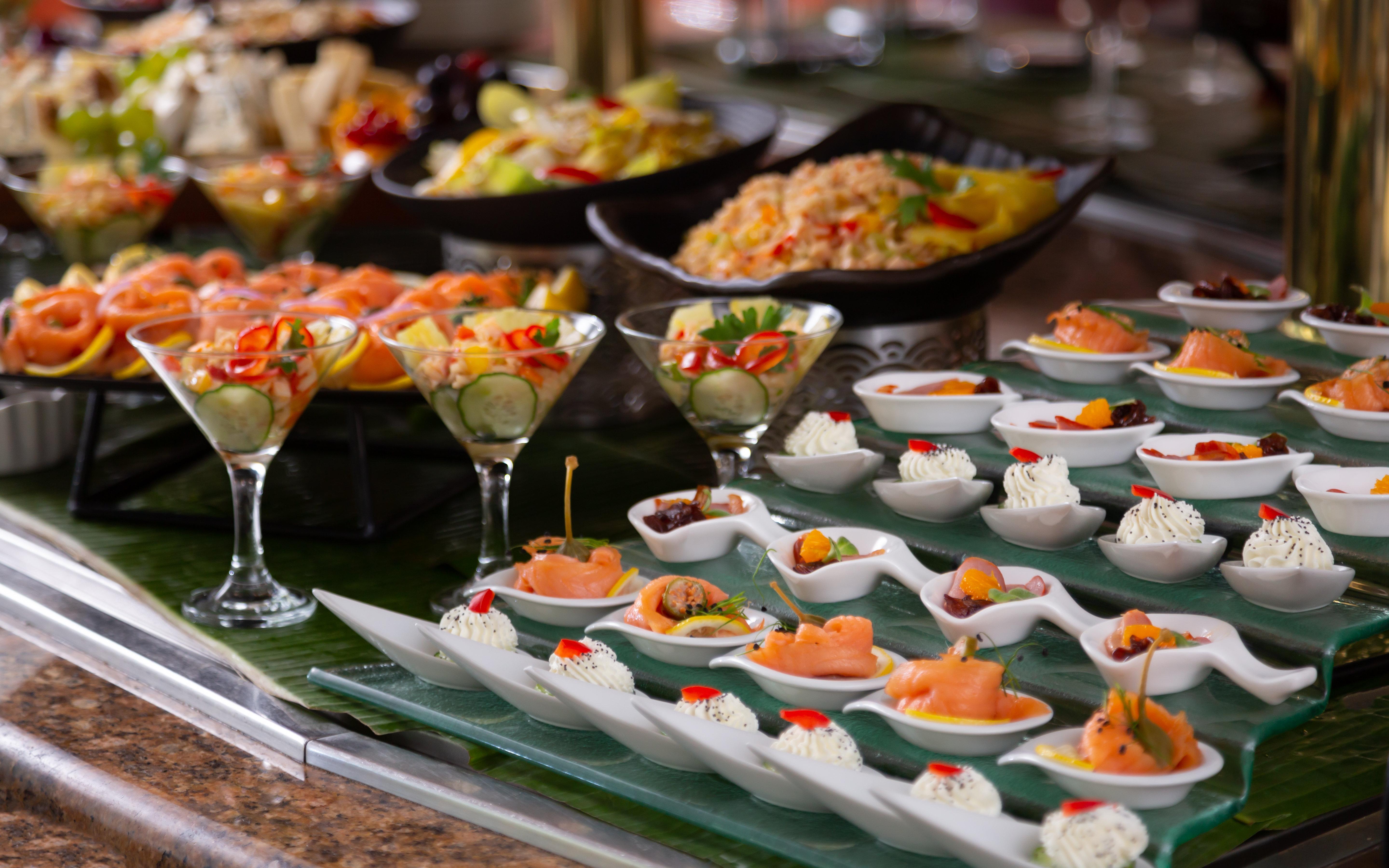Grand Hotel Bucharest Bucareste Exterior foto A buffet of hors d'oeuvres